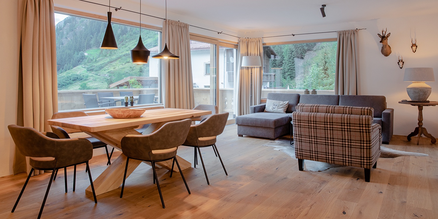 Apartment Deluxe - A12 Living room