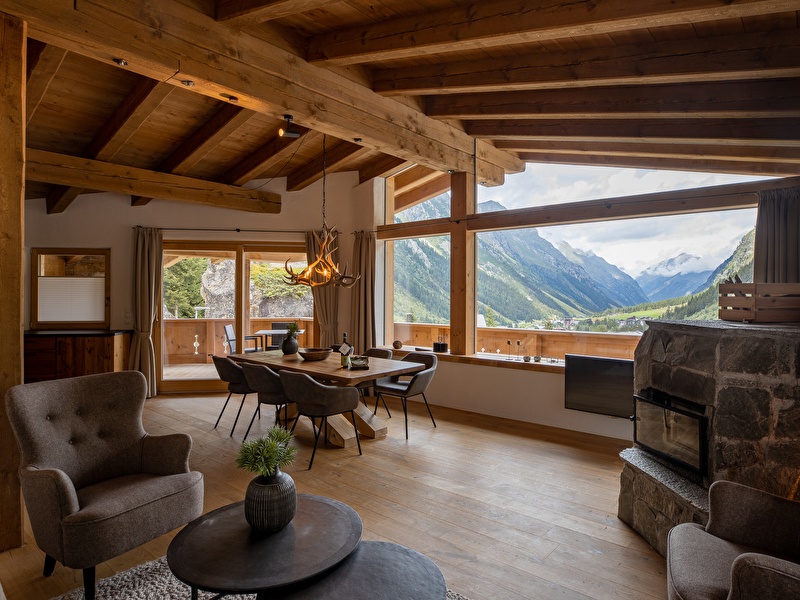 Mountain Chalet Plus Deluxe | Family*